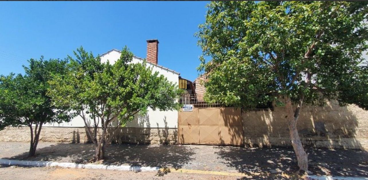 Casa 133m2  com piscina 3 dormitórios e 1 vaga Cachoeirinha