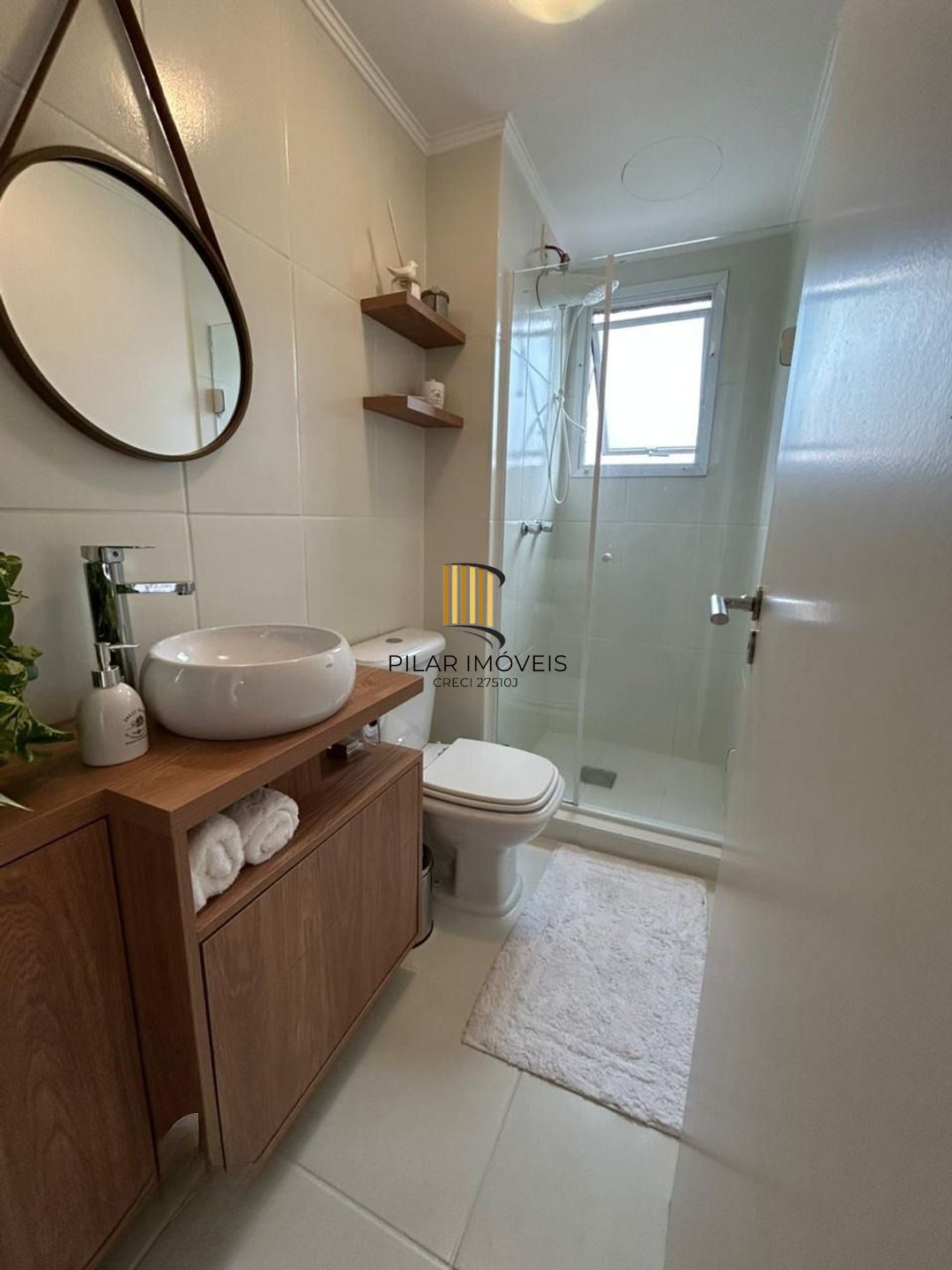 Apartamento com 3 quartos, com elevador e 1 vaga de garagem em Canoas.