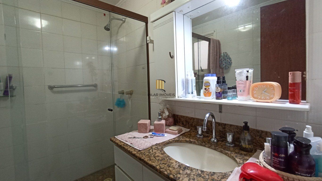 Apartamento com 2 quartos, 1 vaga com elevador na Vila Ipiranga