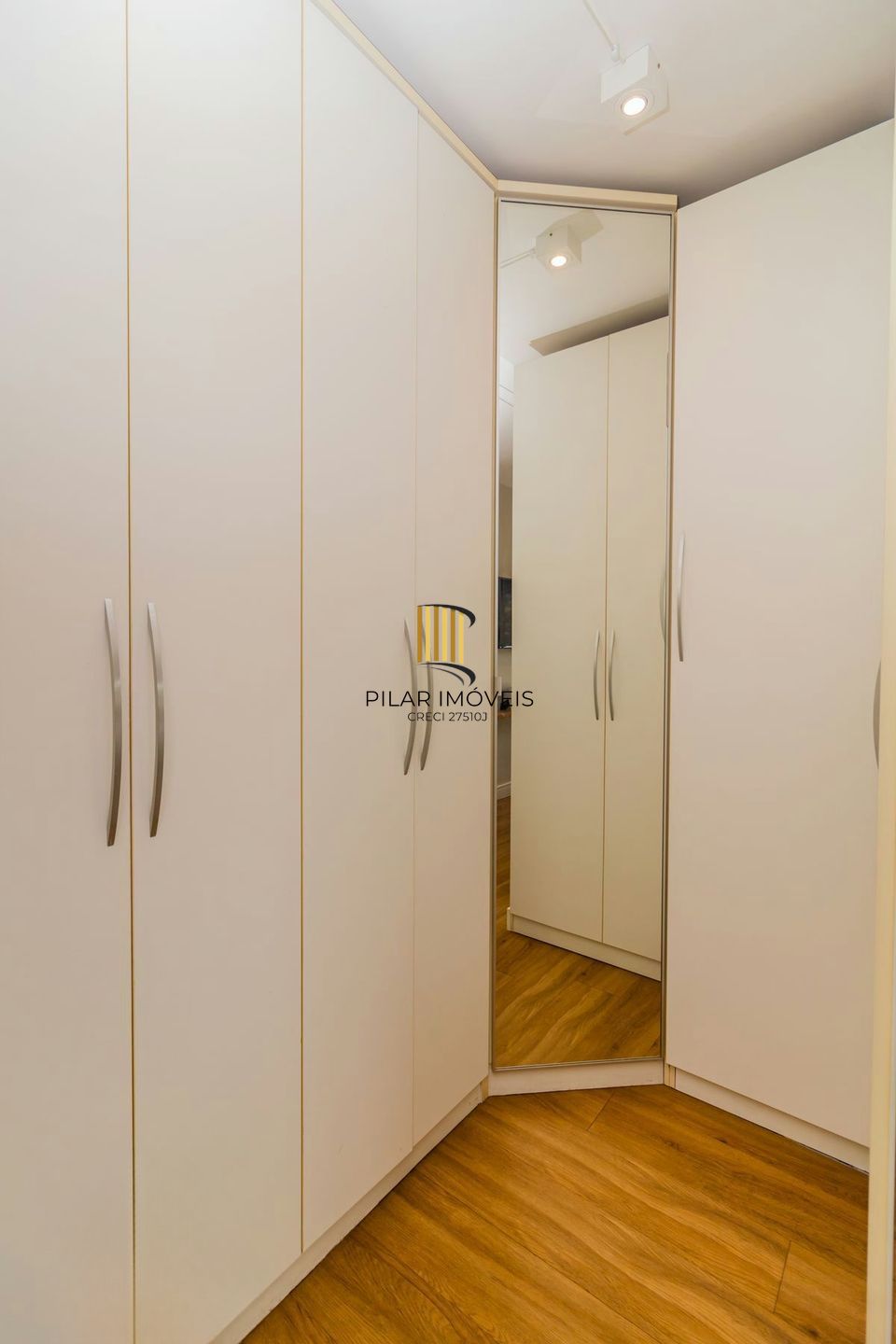 Apartamento Reformado com 2 Dorms e Infra Completa – Jardim Botânico