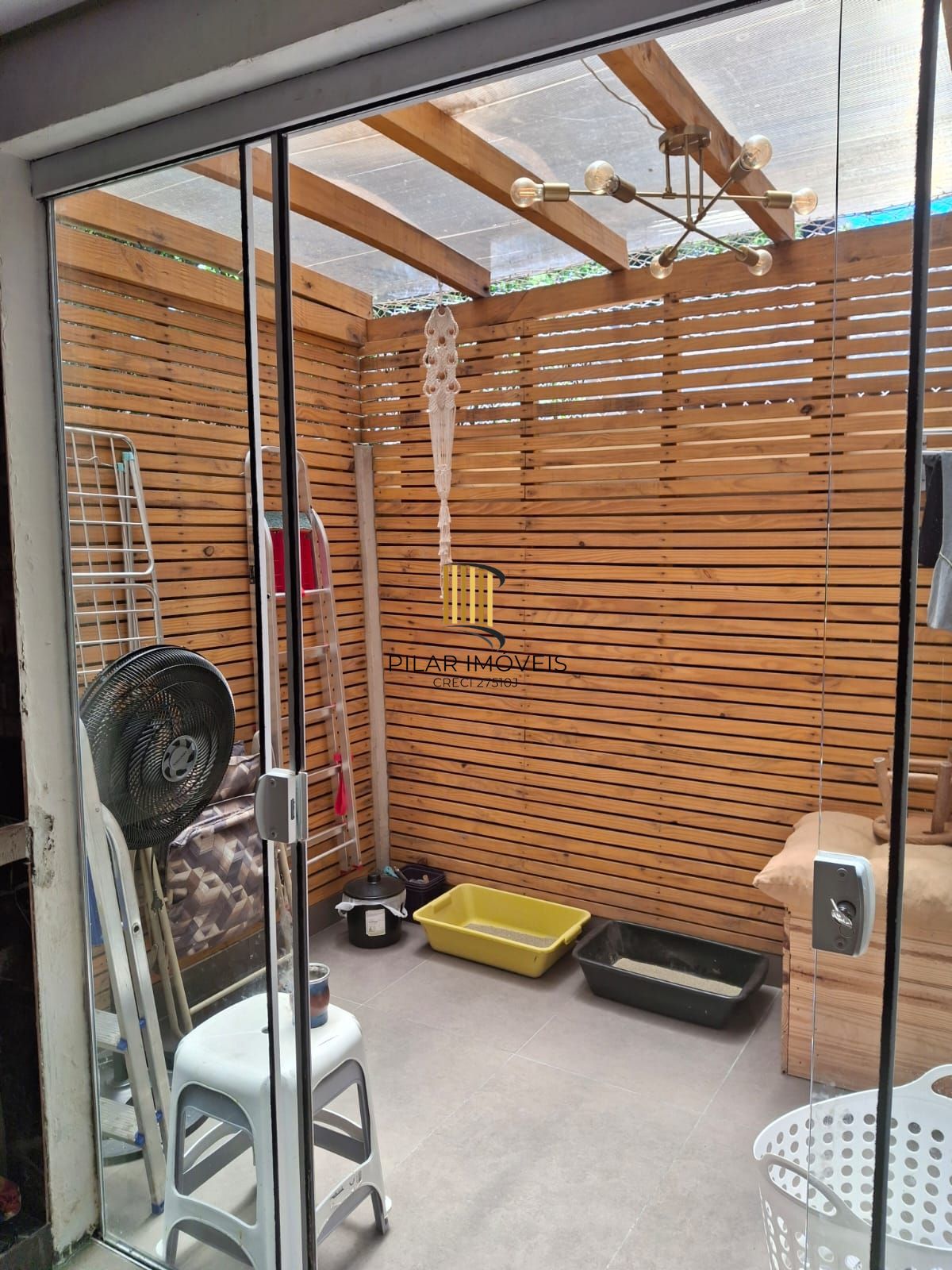 Casa em condomínio fechado de 3 dormitórios,2 vagas no bairro Parque Santa Fé.