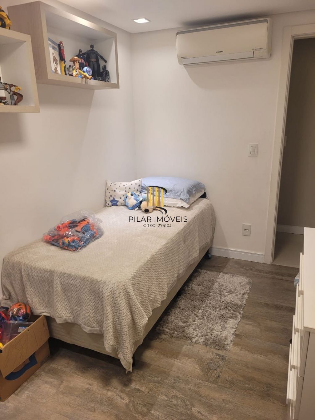 Apartamento com 4 dormitórios e 3 vagas de garagem no Bairro Petrópolis