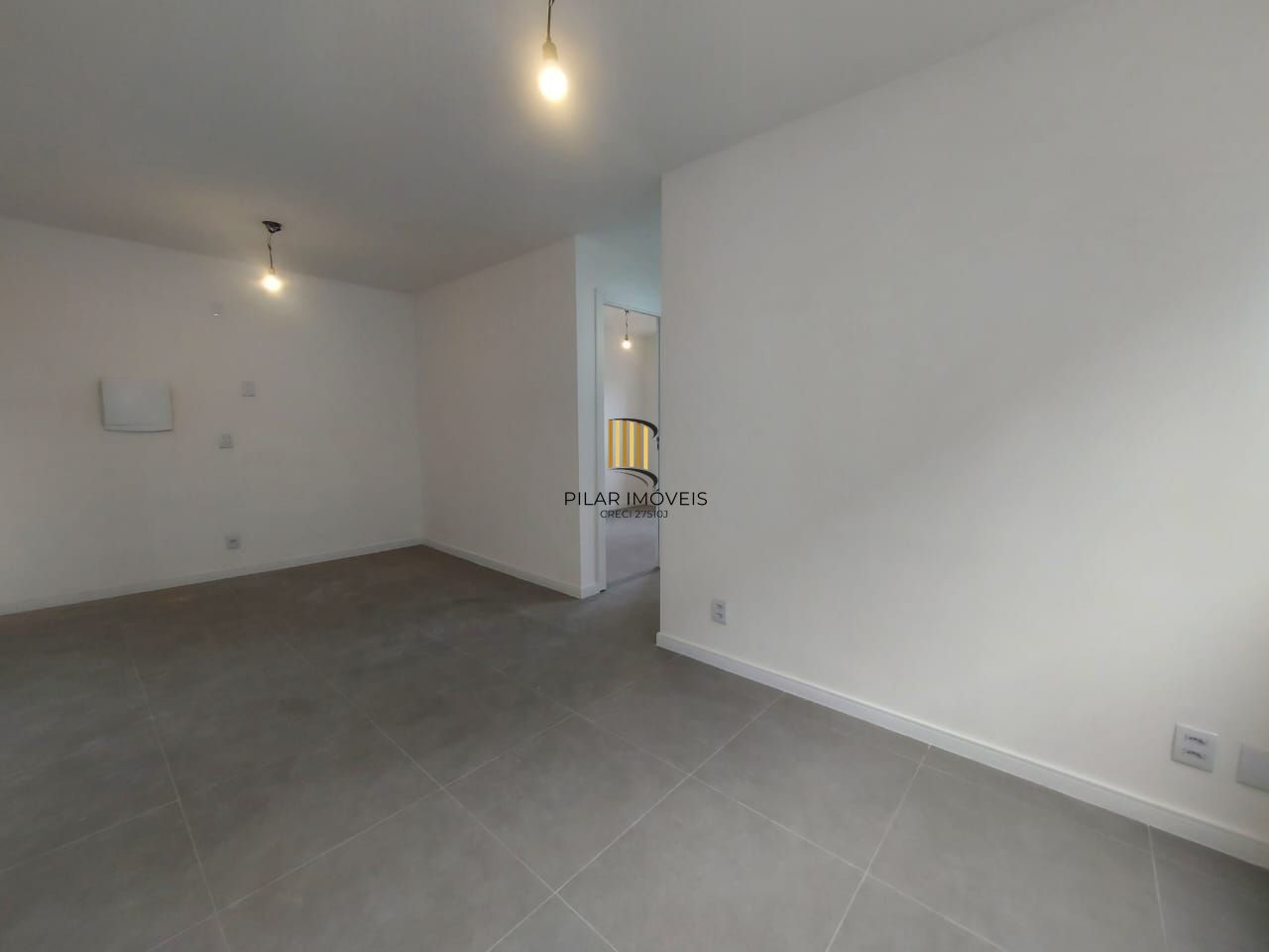 Apartamento de 2 quartos, suíte, elevador e 1vaga no bairro Jardim Sabará