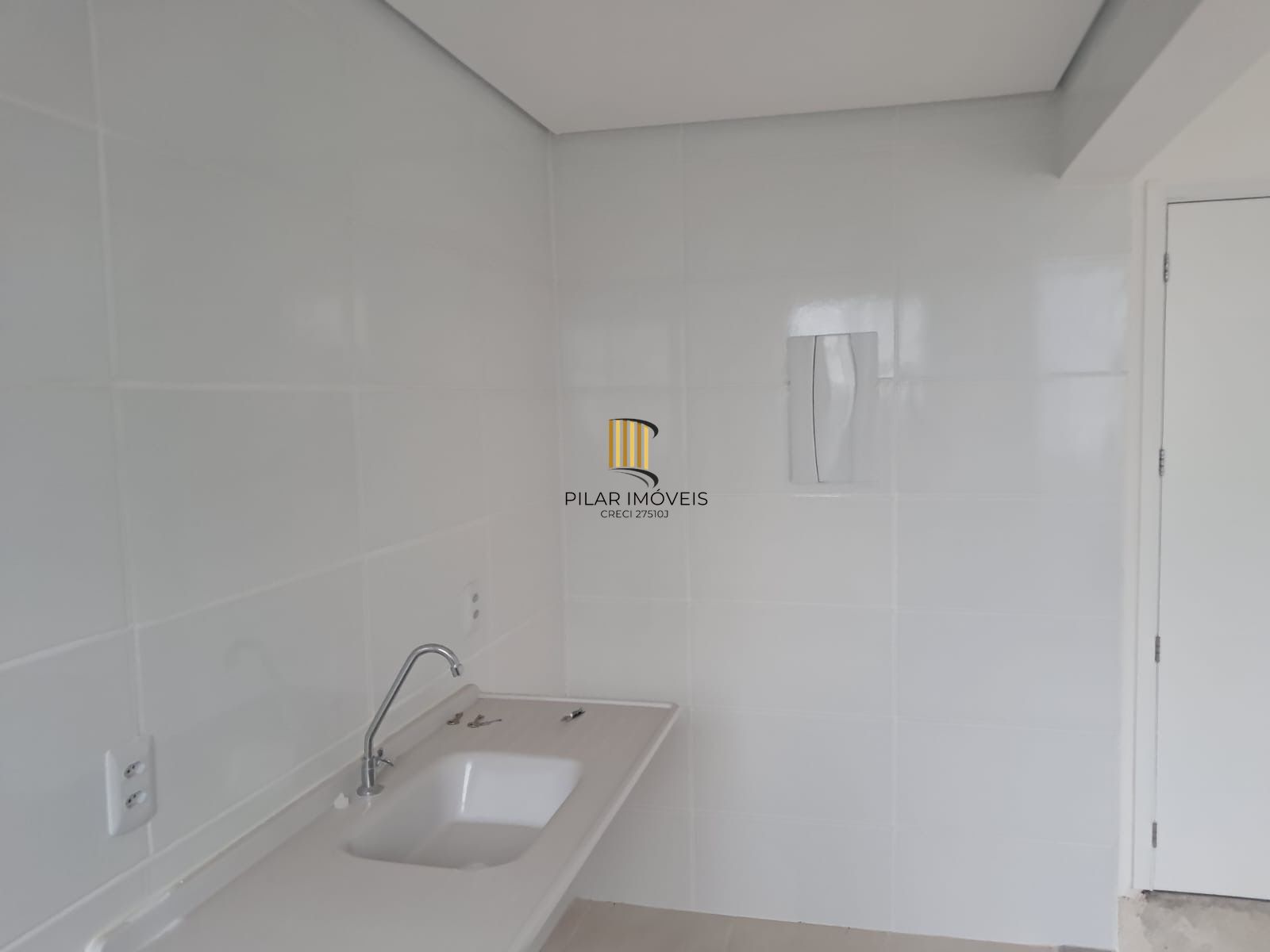 Apartamento com 02 quartos no Bairro Alto Petrópolis e 01 vaga de garagem