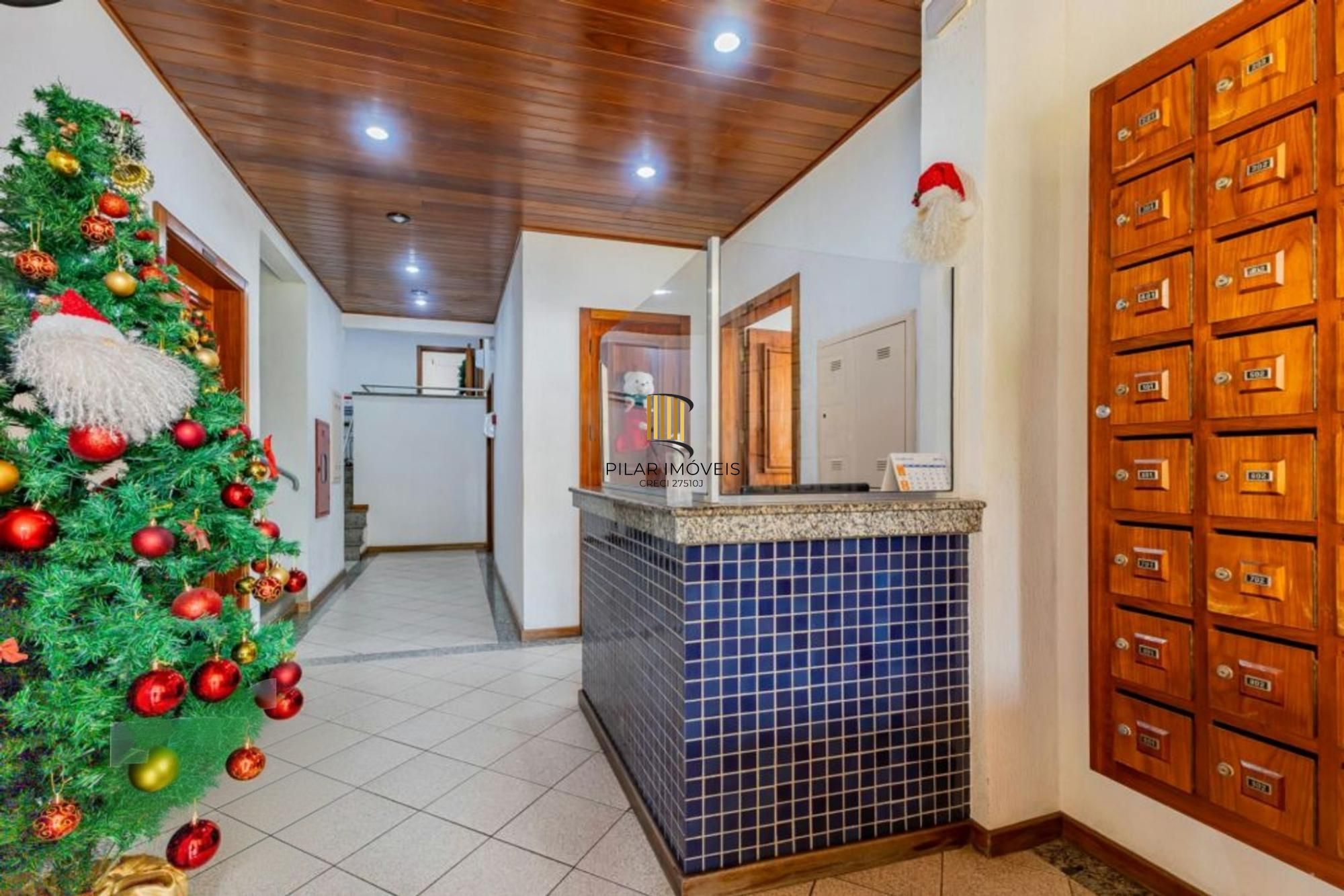 Apartamento com 3 quartos, 1 suíte, 3 vagas e elevador no Bairro São João.