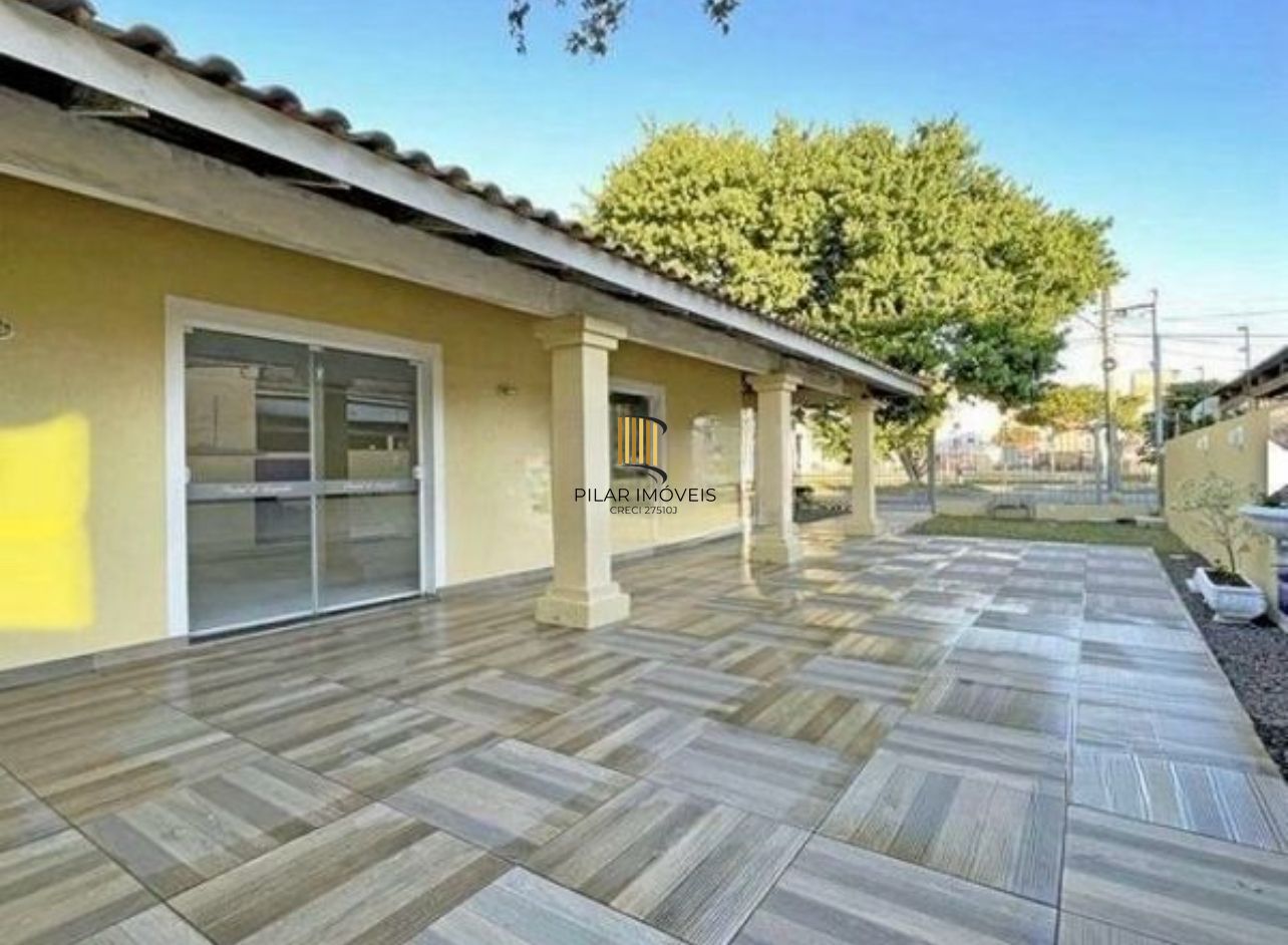 Casa com 2 Quartos e 1 banheiro à Venda, 91 m² Sarandi por R$ 250mil