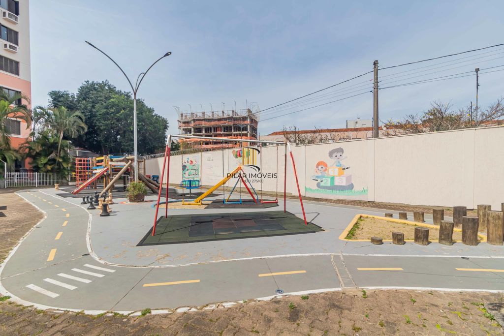 Apartamento com 3 quartos e 1 vaga de garagem no Bairro Cristo Redentor