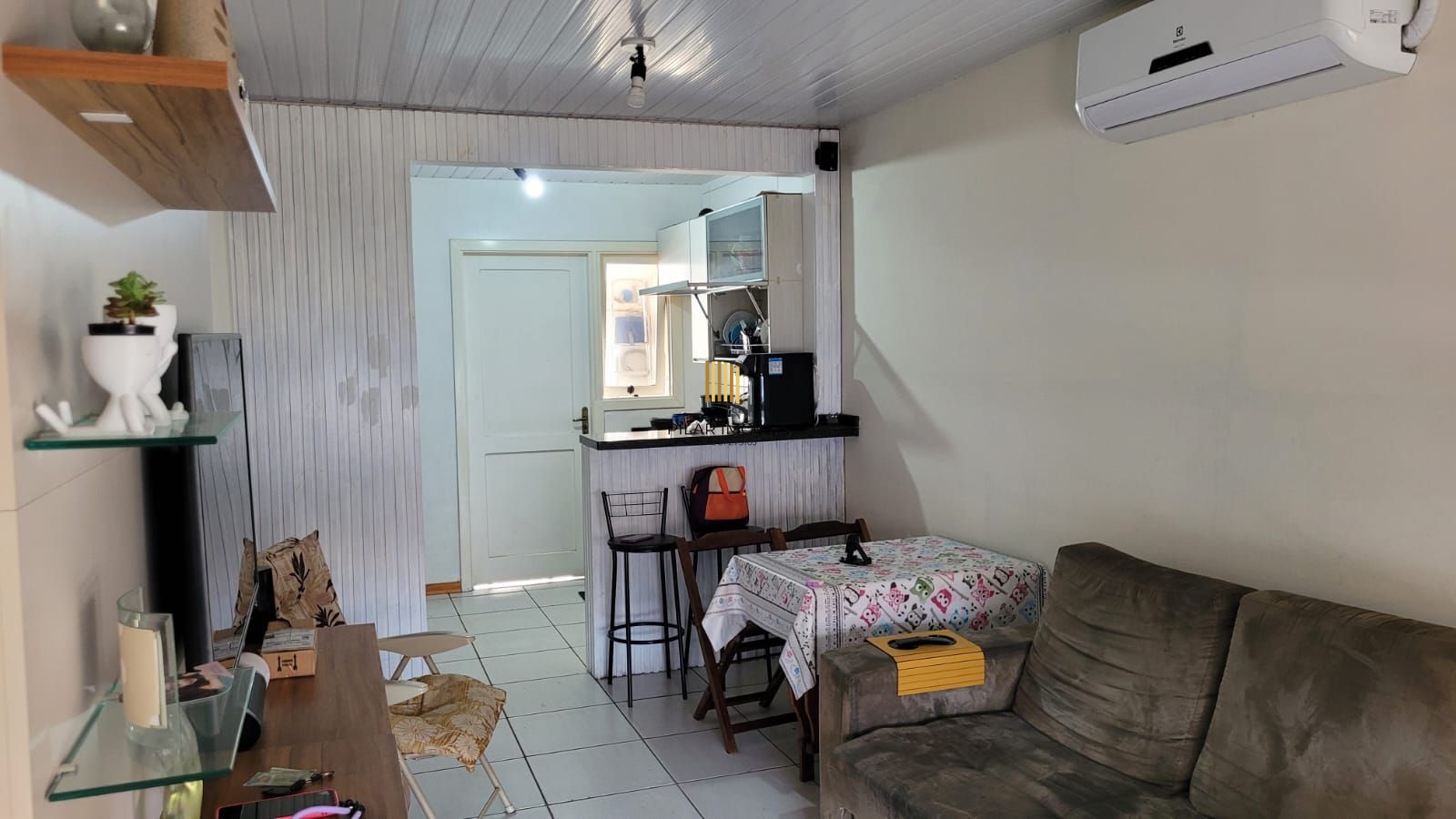 Casa em condomínio a venda 2 quartos e vaga coberta