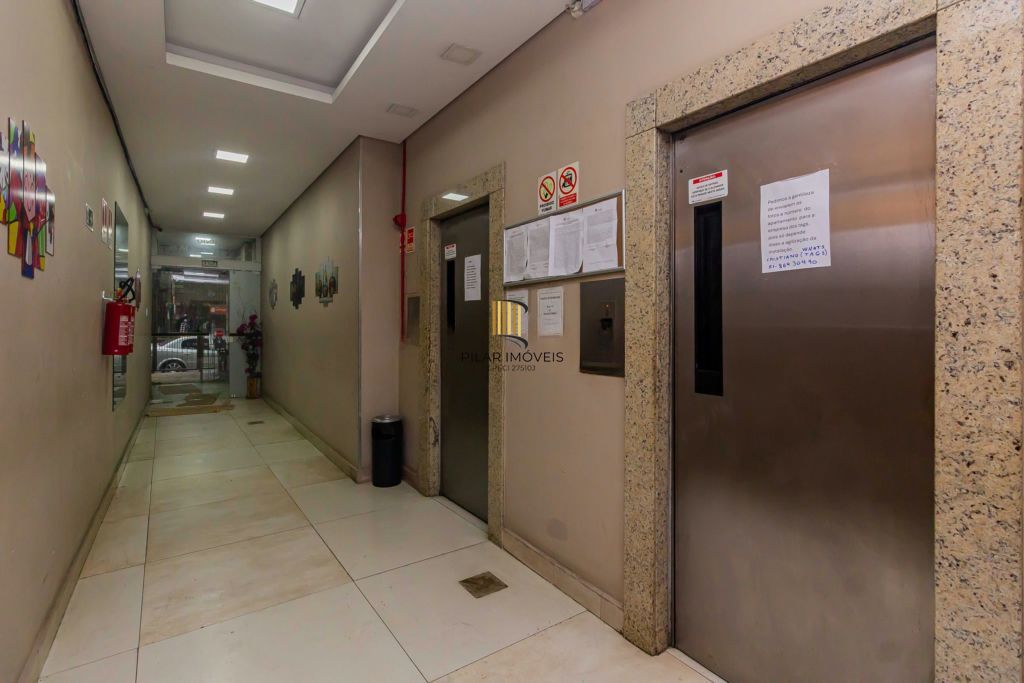 Apartamento JK com 1 quarto e com elevador  no bairro Farroupilha.