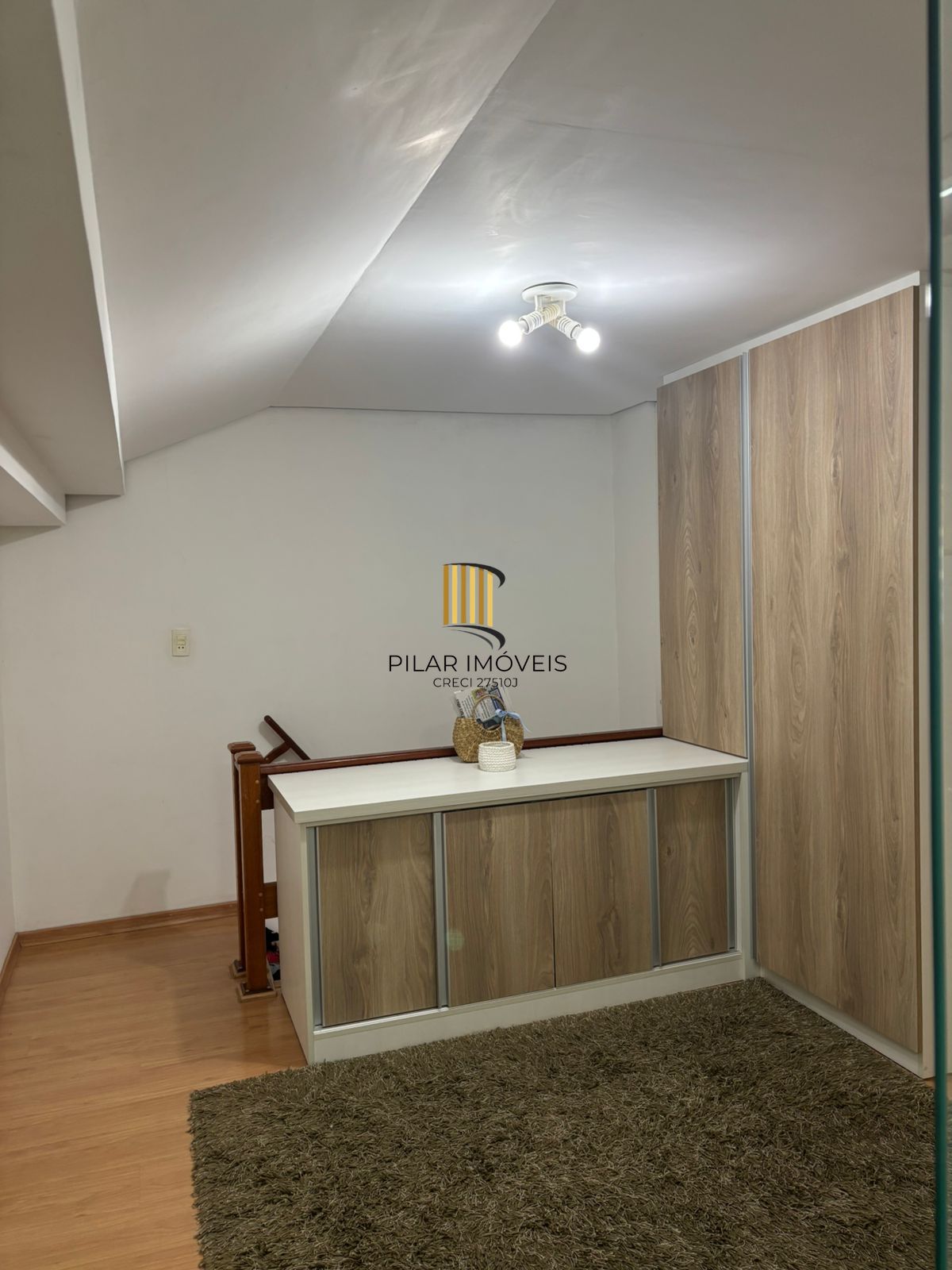 Casa com 2 quartos 2 suítes, 2 vagas e 99m² à venda em Hípica, Porto Alegre.
