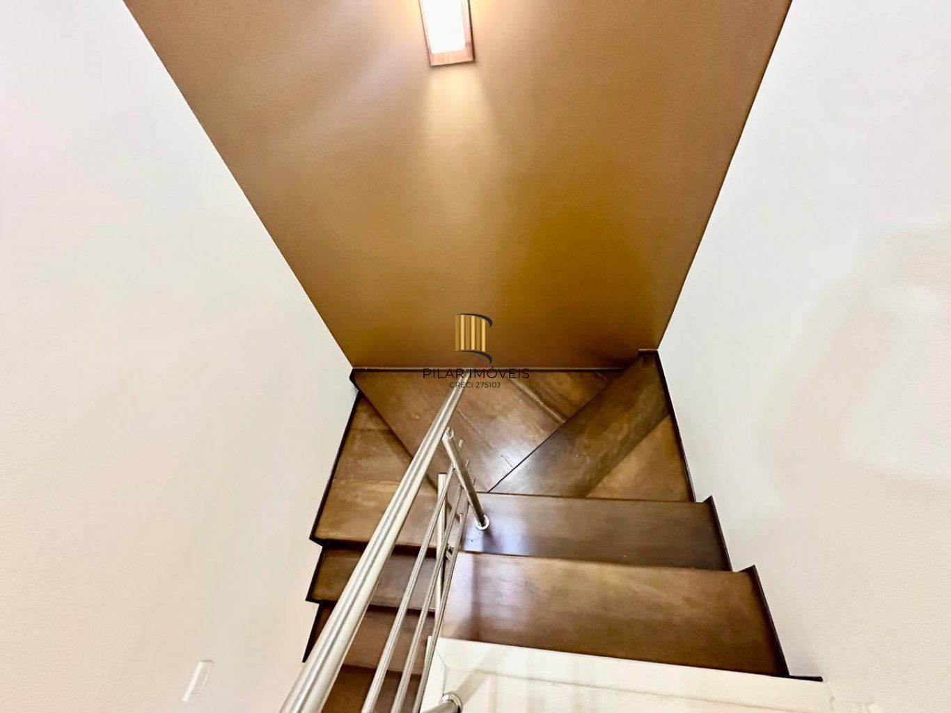 Casa de 3 dormitórios, 2 vagas de garagem em Canoas