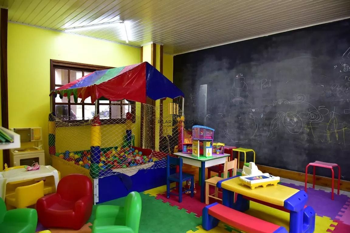 Apartamento 1 dormitório com elevador e vaga no Rubem Berta