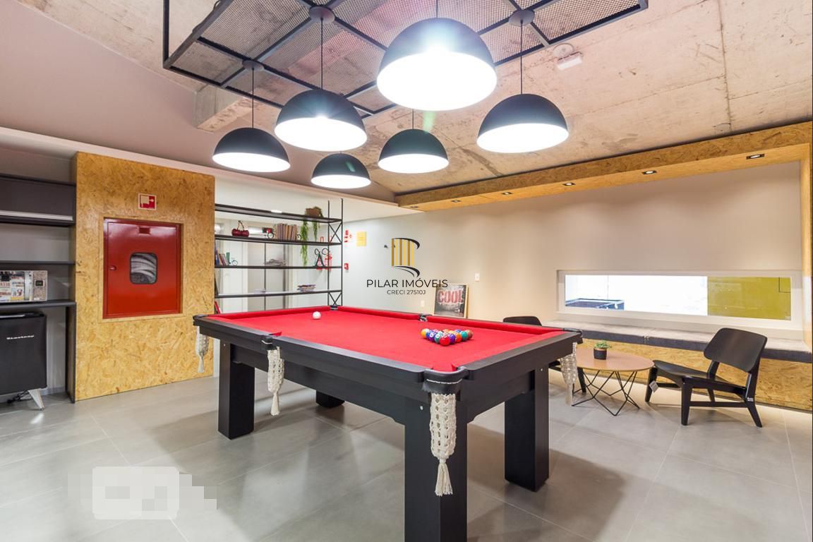 Apartamento com 1 dormitório e 1 vaga de garagem no Bairro Partenon