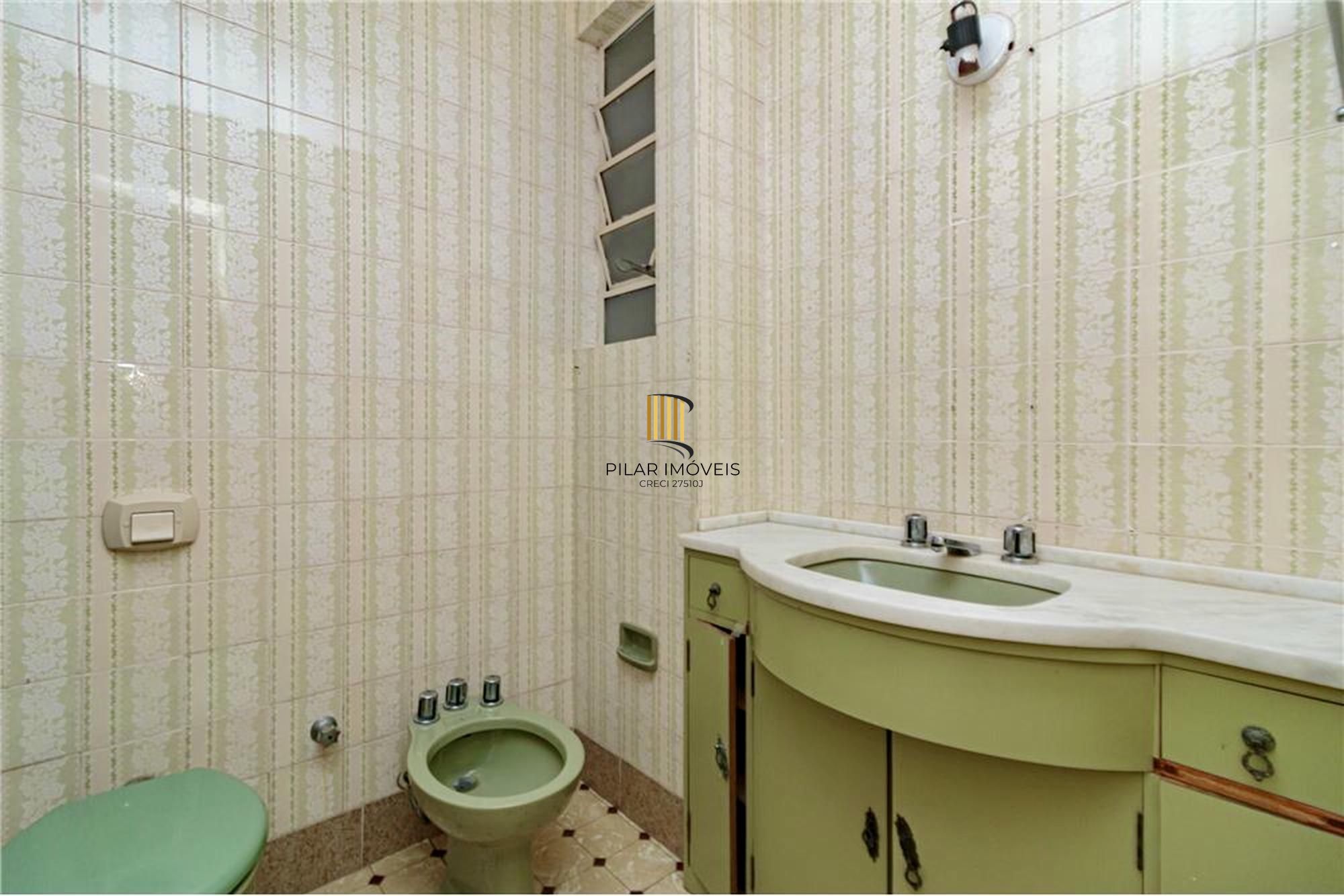 Apartamento 120 metros privativos 3 dormitórios,  Centro Histórico Porto Alegre