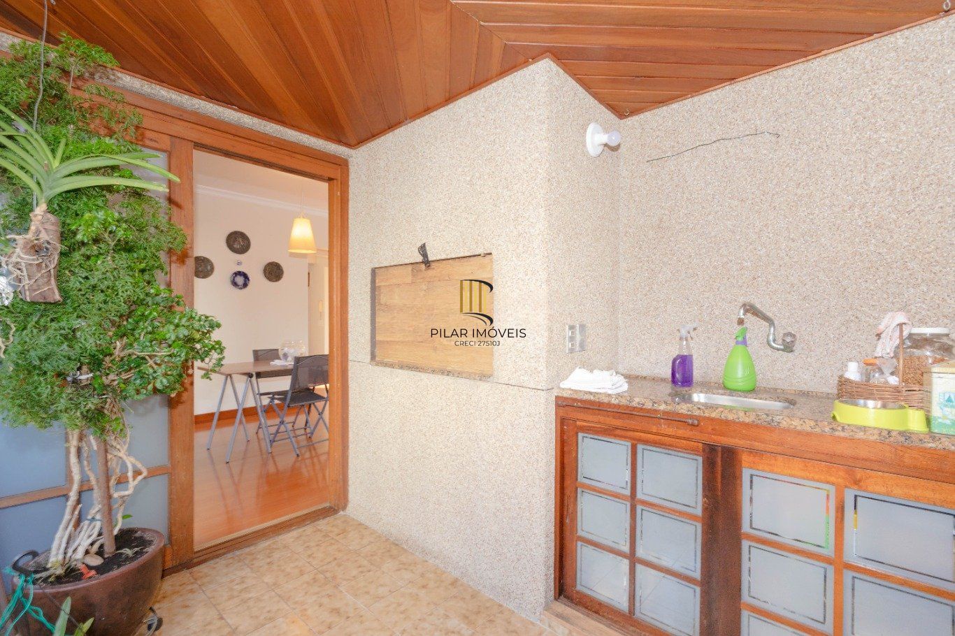 Apartamento 3 dormitórios, 127 m², 2 vagas – Reformado e bem localizado
