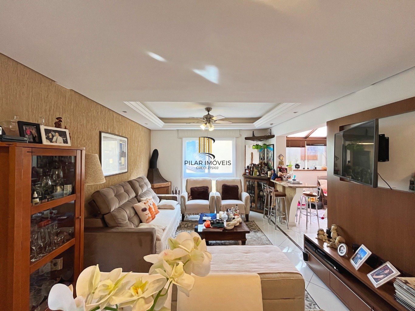 Casa com 3 quartos e 2 vagas em condomínio fechado no bairro Tristeza