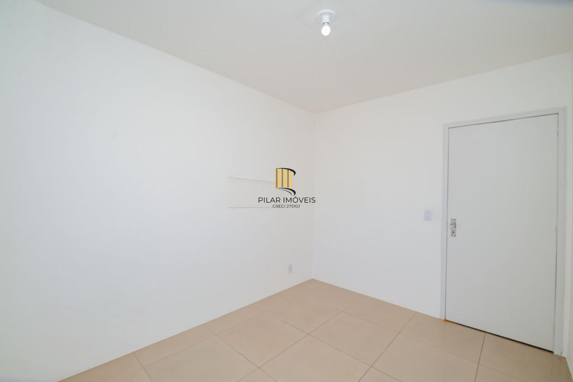 Apartamento com 2 quartos, 2 banheiros e 1 vaga no bairro Azenha.
