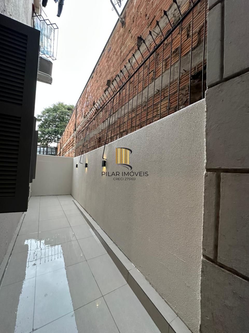 Apartamento de 2 dormitórios térreo no bairro Rio Branco