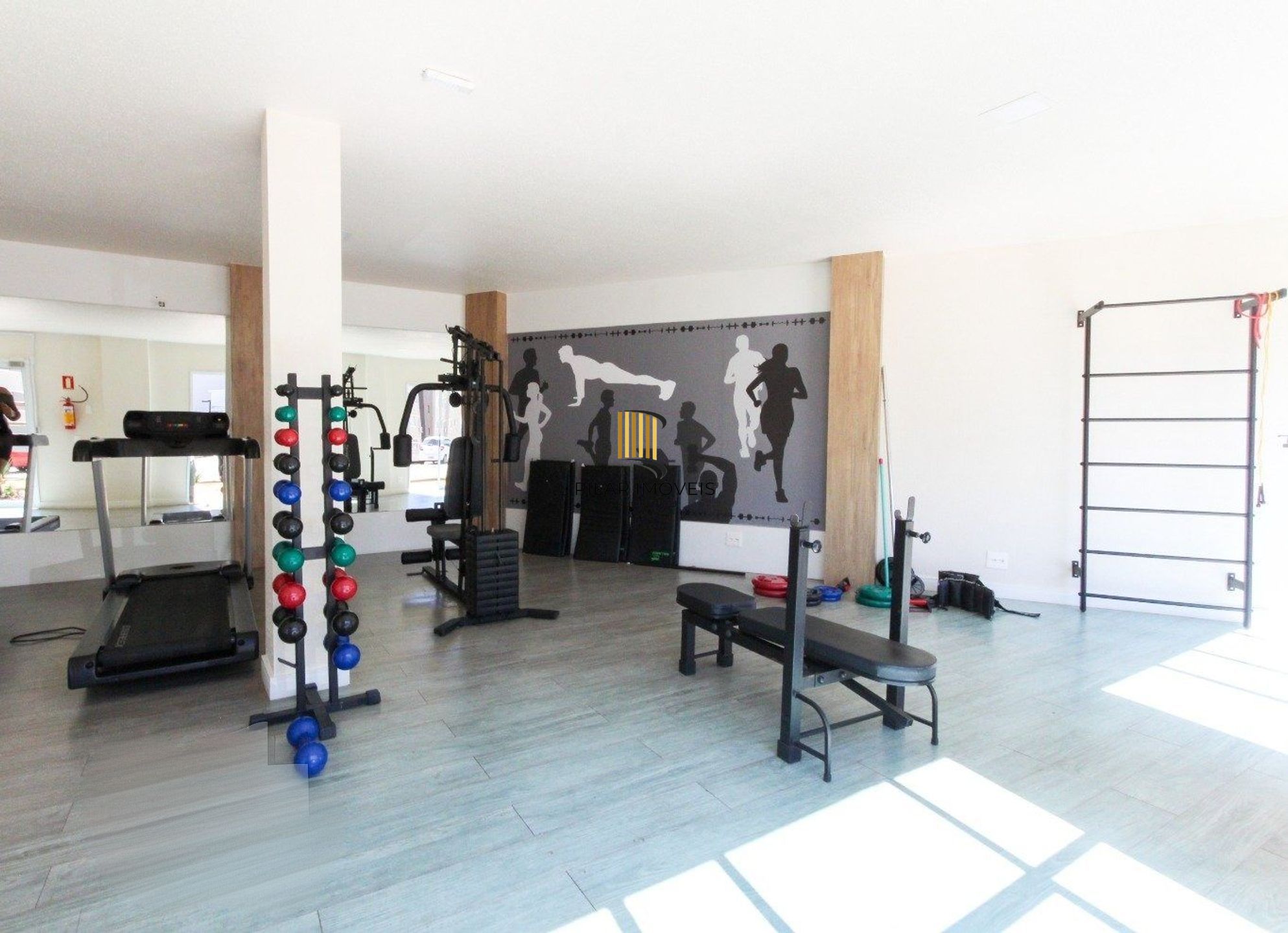 Apartamento de 2 dormitórios, elevador, 1 vaga de garagem em Canoas.