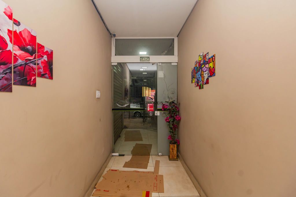 Apartamento JK com 1 quarto e com elevador  no bairro Farroupilha.