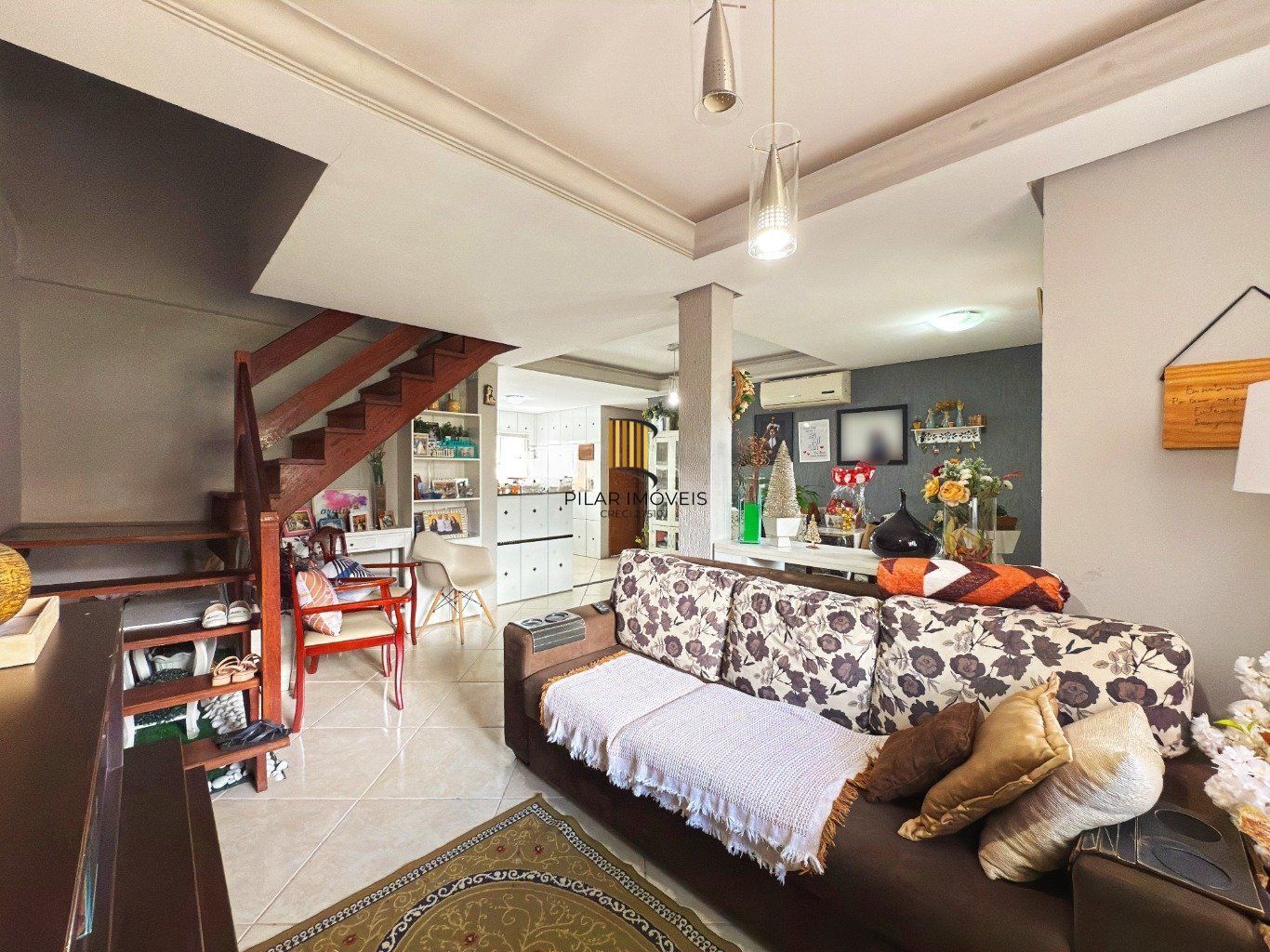 Casa com 3 dormitórios 1 suíte e 2 vagas a venda no Jardim Carvalho