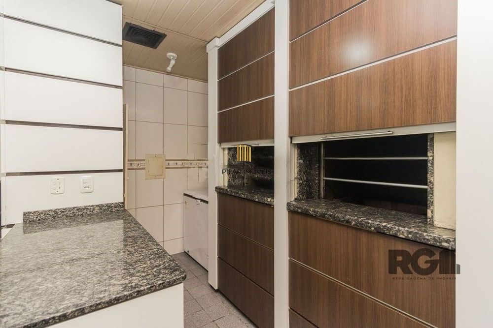 Apartamento de 3 dormitórios no bairro Sarandi