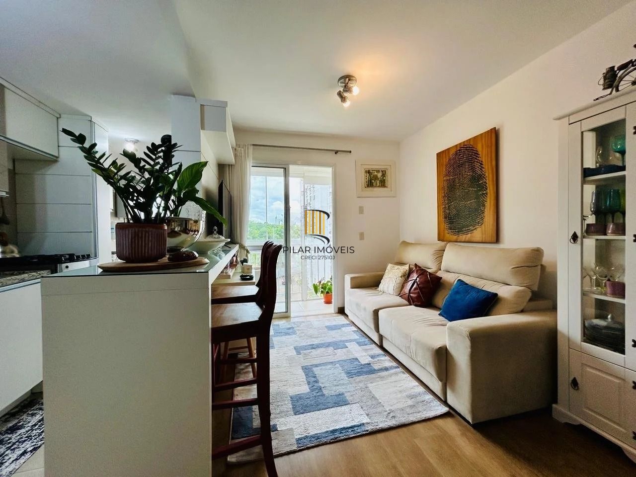 Apartamento 2 Dormitórios com Suíte, elevador e 2 Vagas no Alto Petrópolis