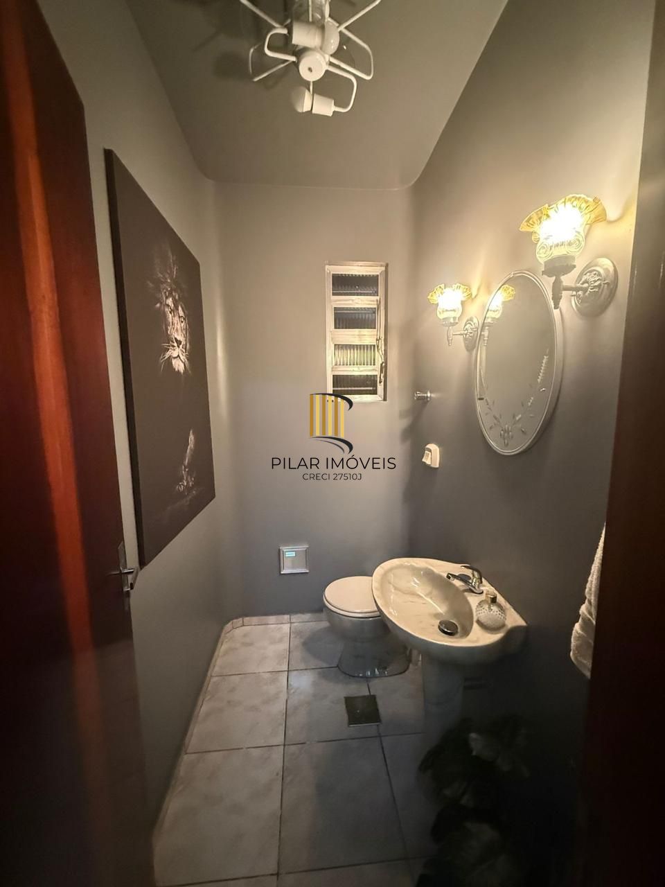 Casa semi mobiliada de 4 dormitórios bairro São Sebastião