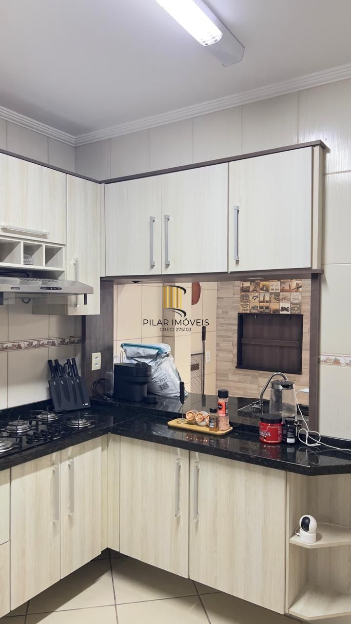 Apartamento Térreo 2 dormitórios 1 suíte e 2 vagas de Garagem Cachoeirinha