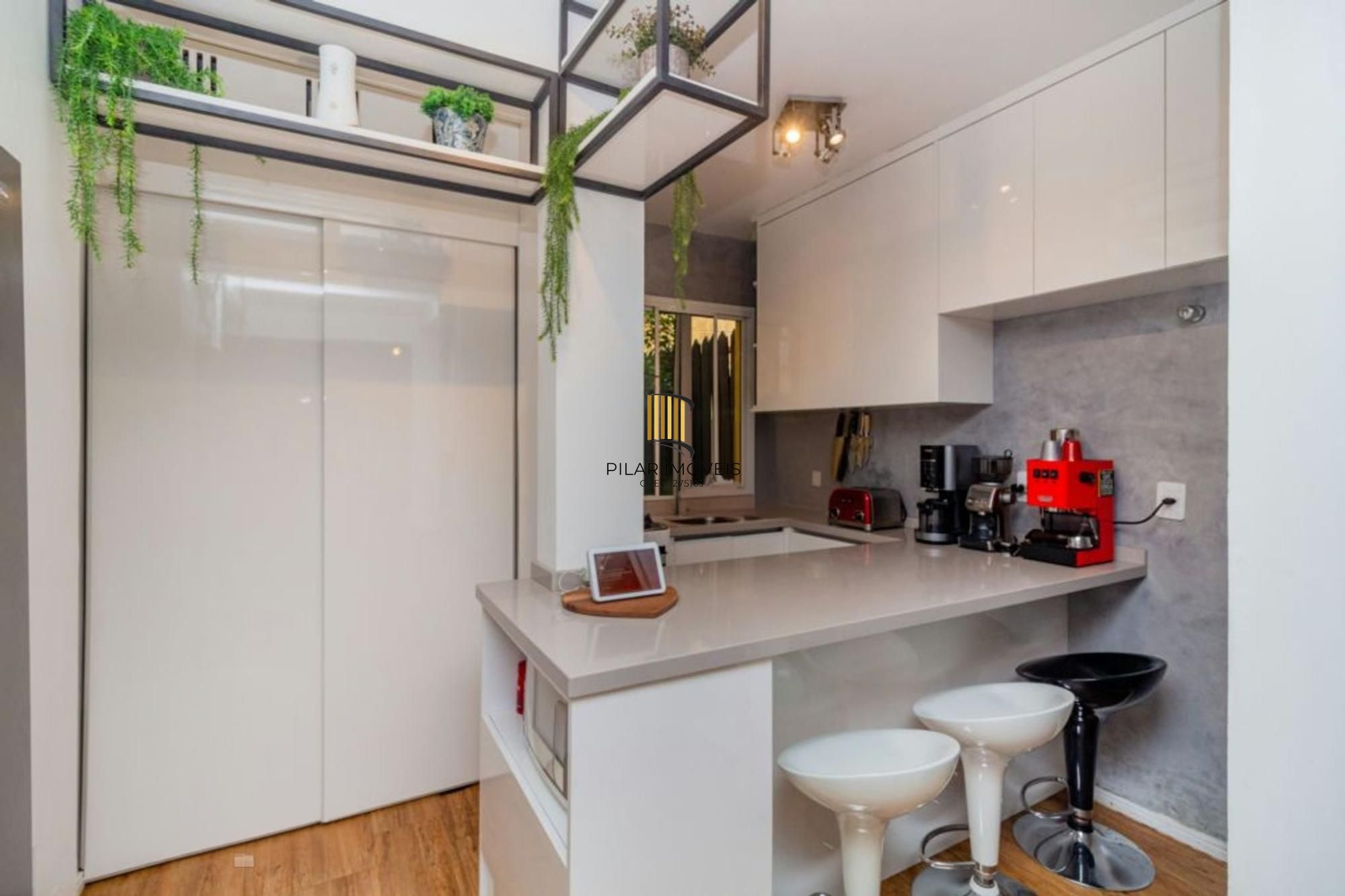 Casa em condomínio fechado de 3 quartos, suíte,2 vagas no bairro Mário Quintana