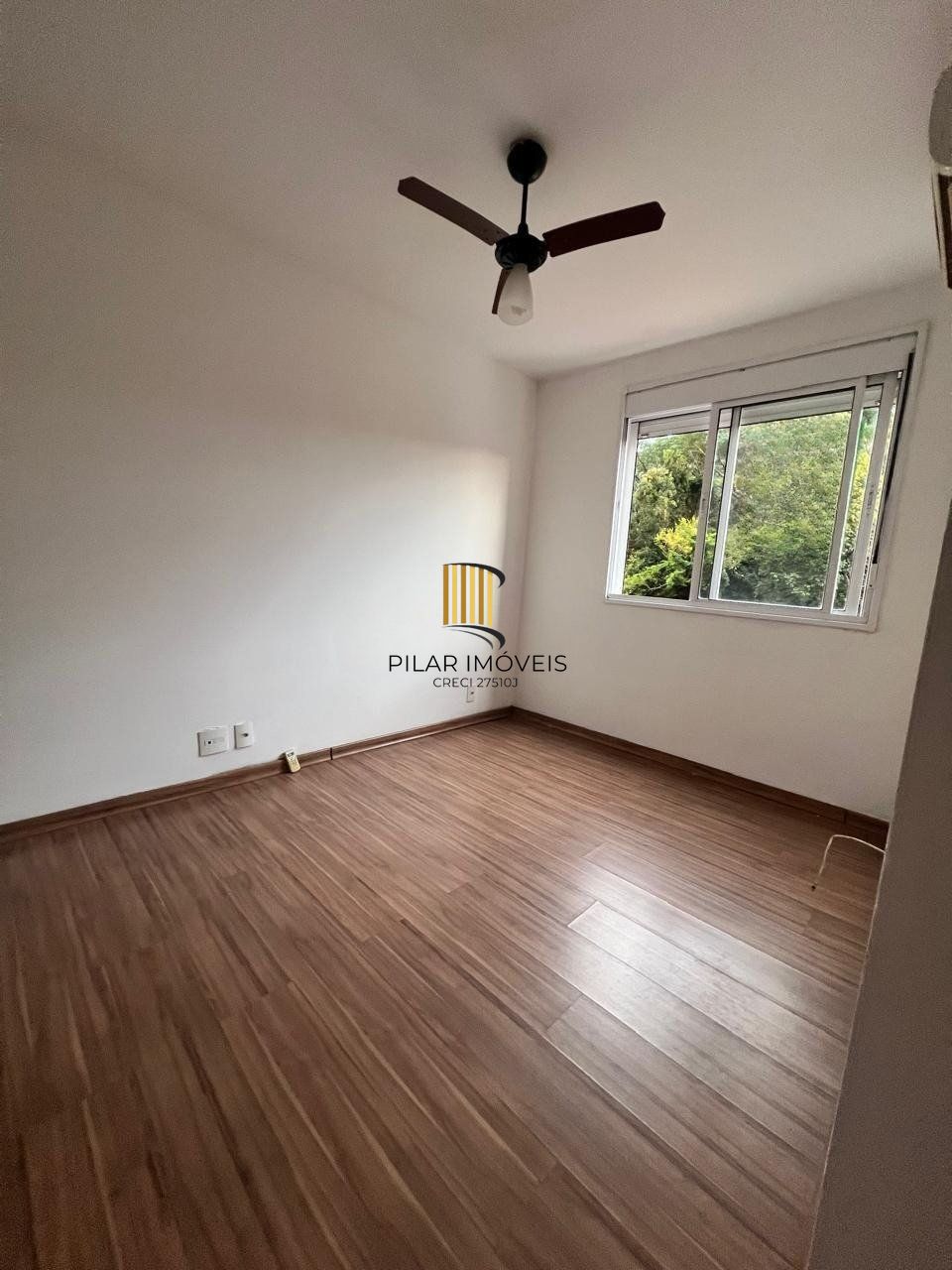 Apartamento 2 Dormitórios, com Elevador e Vaga no Morro Santana