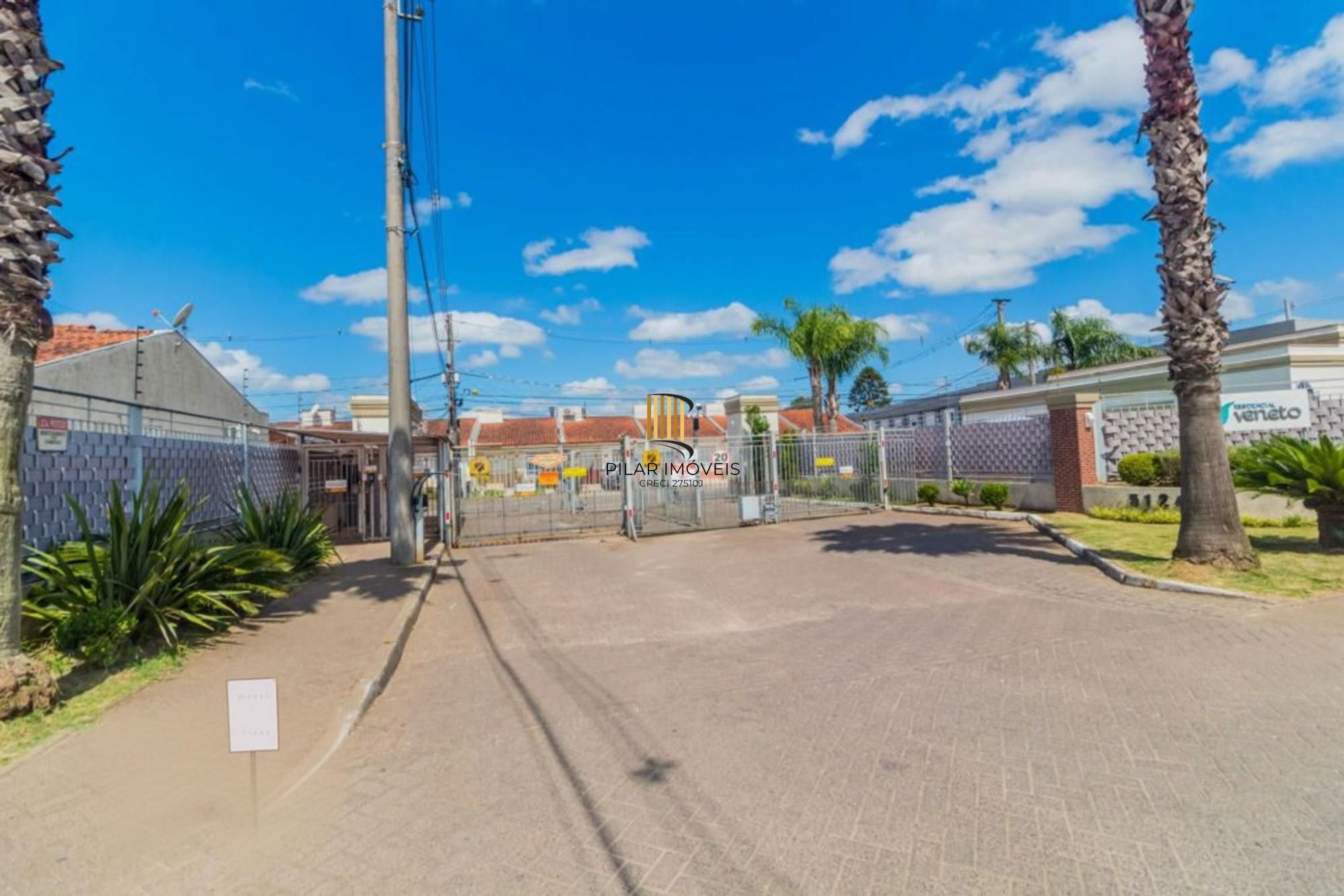 Casa 2 quartos, vaga, academia, piscina e salão de festa no bairro Restinga