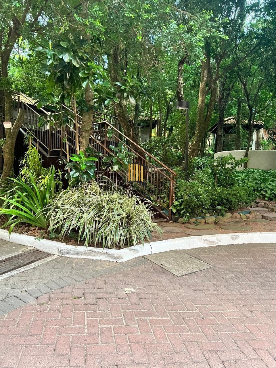 Apartamento 2 Dormitórios, com Elevador e Vaga no Morro Santana