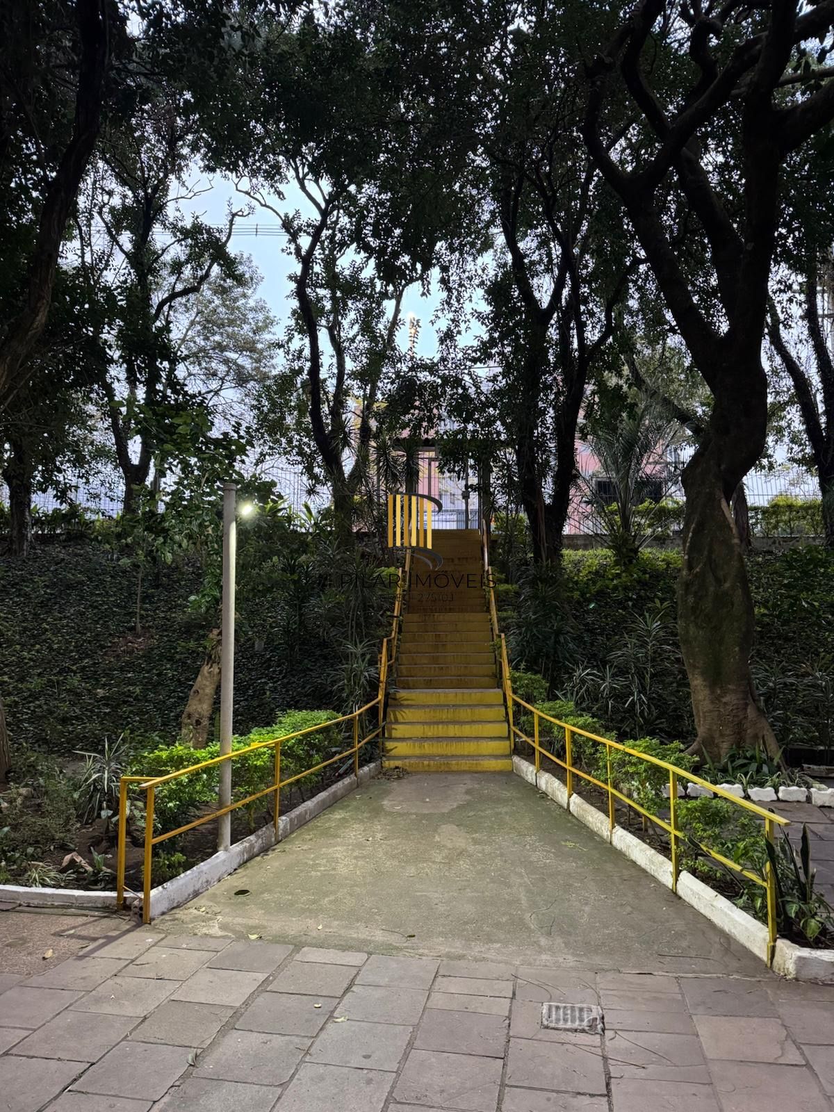 Apartamento com 1 Quarto e 1 vaga à Venda, 42 m² por R$ 200mil Bairro Cristal