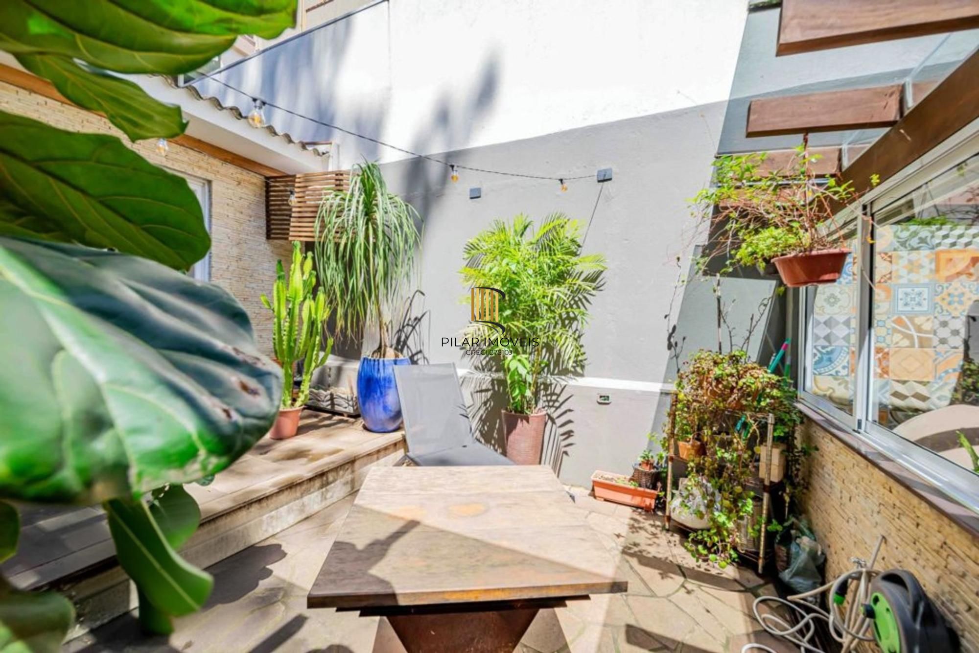 Apartamento garden com 2 quartos e 110m² à venda em Mont'serrat,