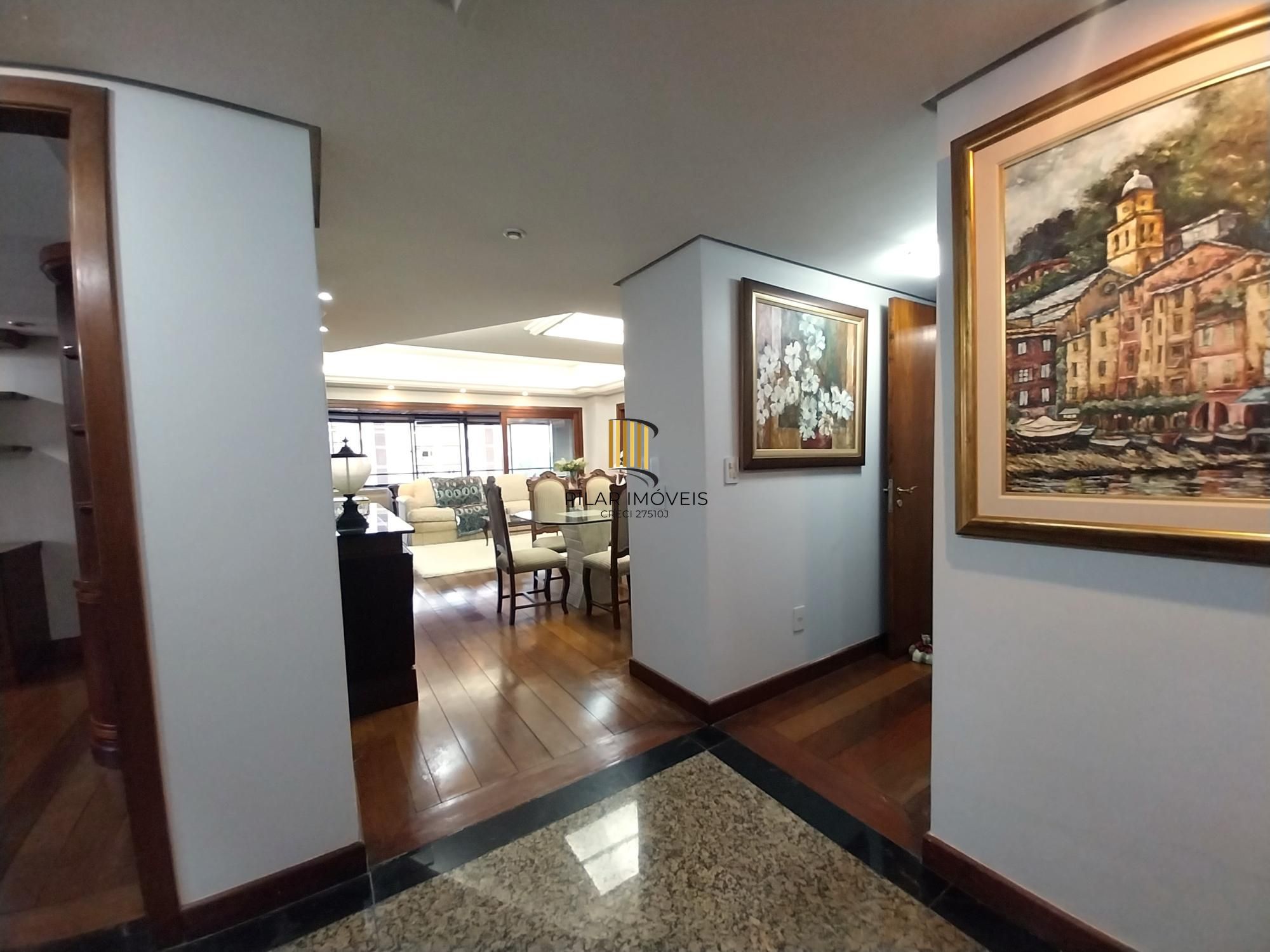 Apartamento de 4 dormitórios, 2 suítes, 2 vagas e elevador na Castro Alves.