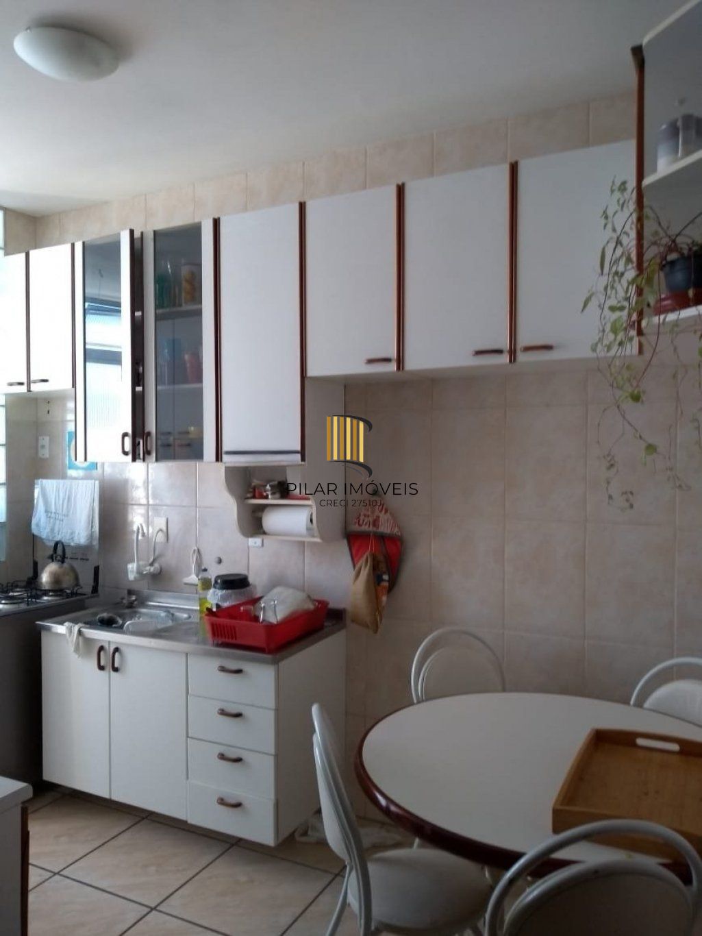 Apartamento de 2 dormitórios no bairro Menino Deus
