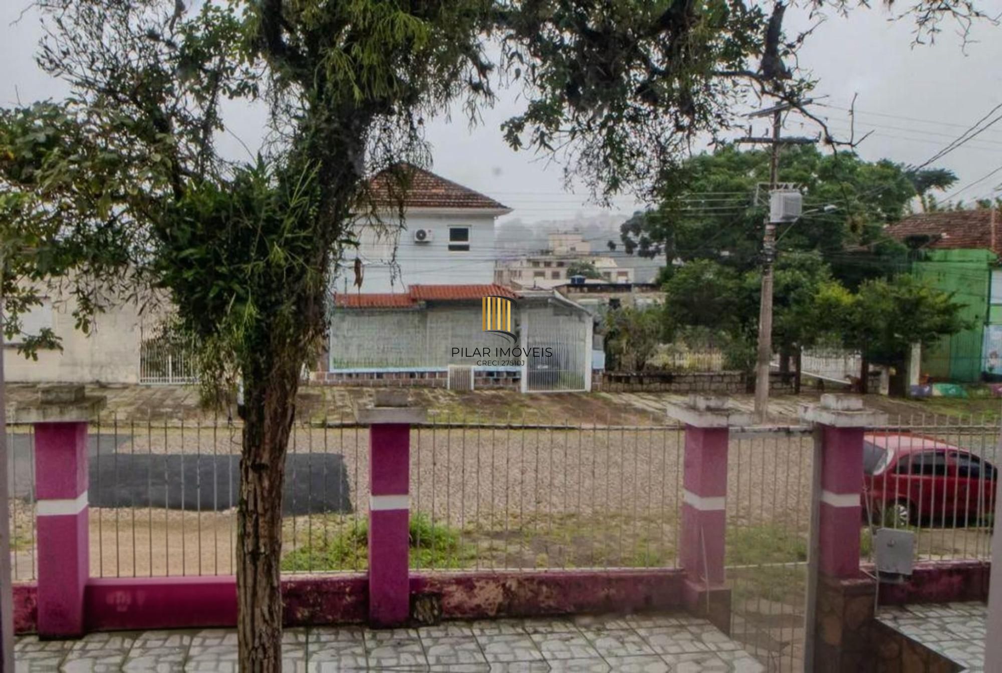 Casa de 3 quartos e 2 vagas de garagem no bairro Nonoai Porto Alegre.