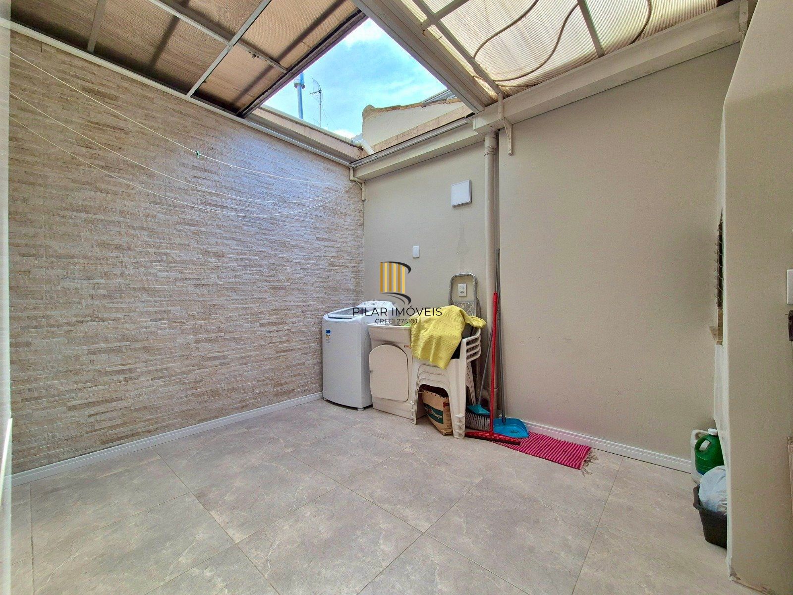 Casa em Condomínio com 3 quartos, 2 vagas e 79.59m²  Humaitá, Porto Alegre