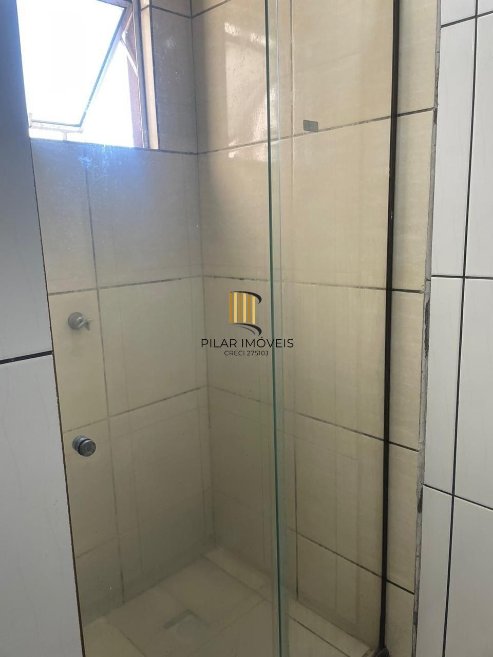 Apartamento de 2 dormitórios e 1 vaga de garagem em Canoas.