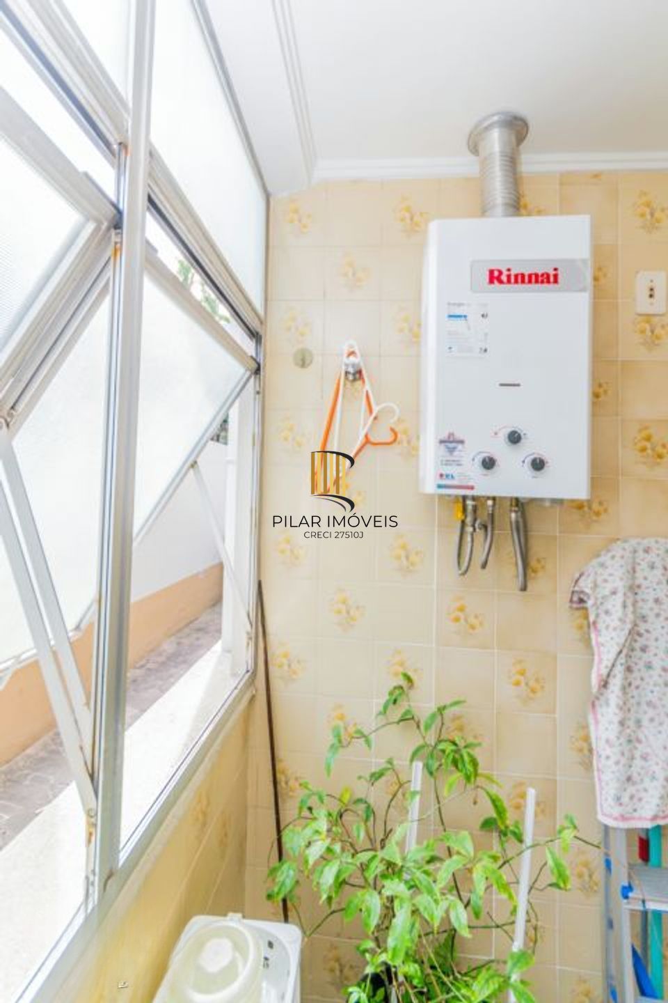Apartamento Reformado com 2 Quartos e Garagem – Higienópolis