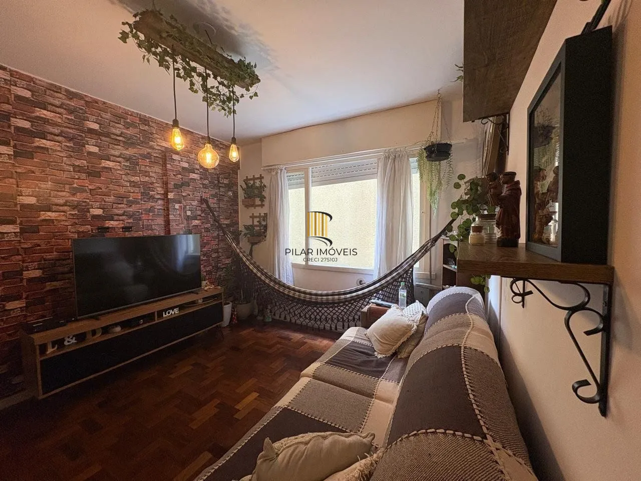 Apartamento 1 Dormitório com 1 vaga e elevador na Protásio Alves