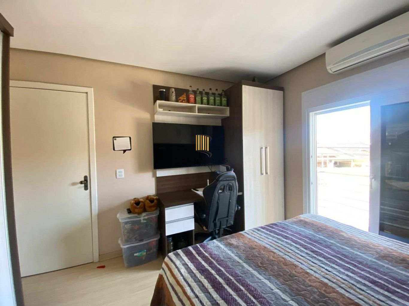 Casa de 3 quartos, 2 vagas de garagem cobertas no bairro Mato grande em Canoas.