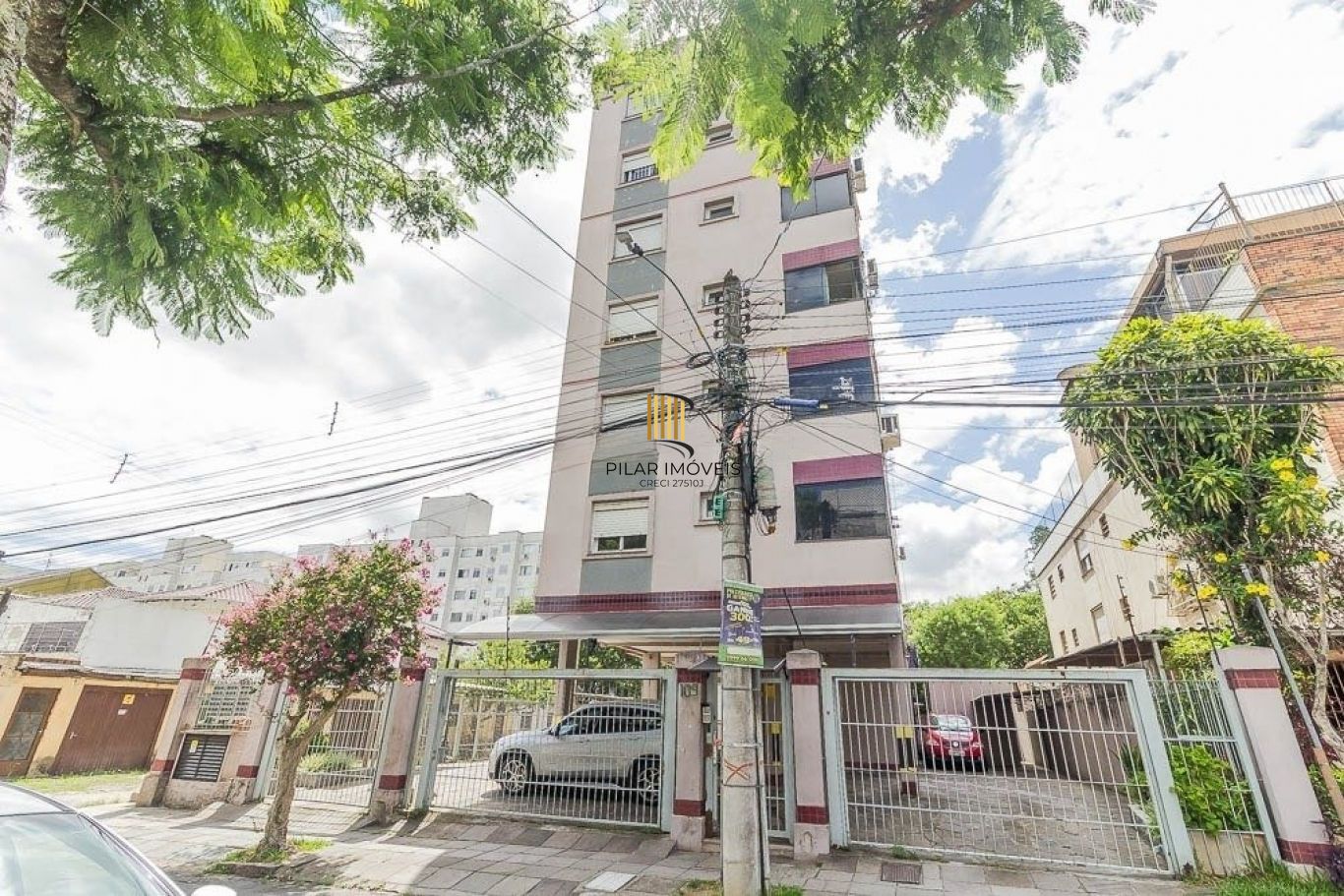 Apartamento de 75 metros privativos com 2 dormitórios no bairro Sarandi