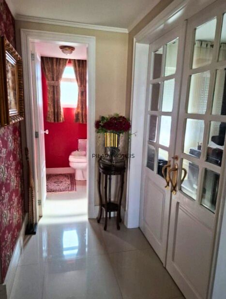 Apartamento com 3 quartos e 283m² à venda em Independência, Porto Alegre.