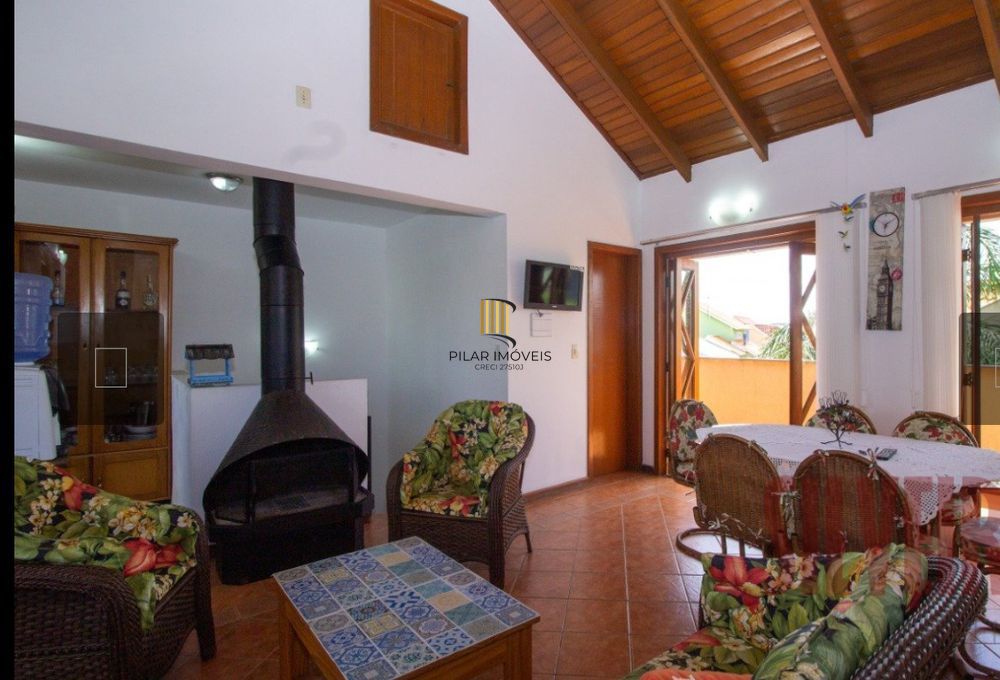 Casa de Condomínio no Ecoville.