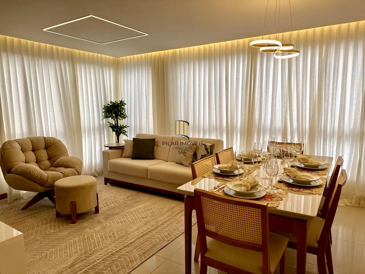 Apartamento 2 quartos com 1 vaga escriturada, Piscinas, Capão da Canoa.