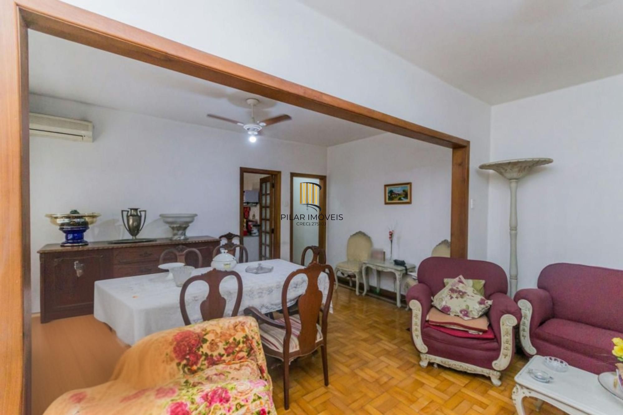 Casa com 3 dormitórios no Bairro Auxiliadora