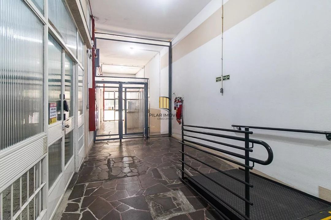 Apartamento com 2 quartos e elevador no bairro Centro Historico