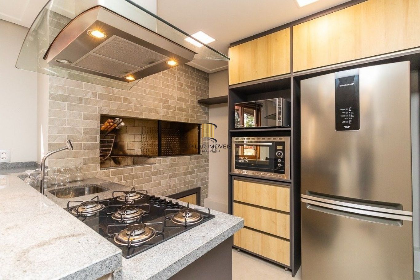 Apartamento à venda com 3 quartos 116 m², bairro São João.